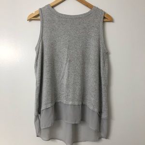 3/$20 💥La Vie en Rose sleeveless grey tank